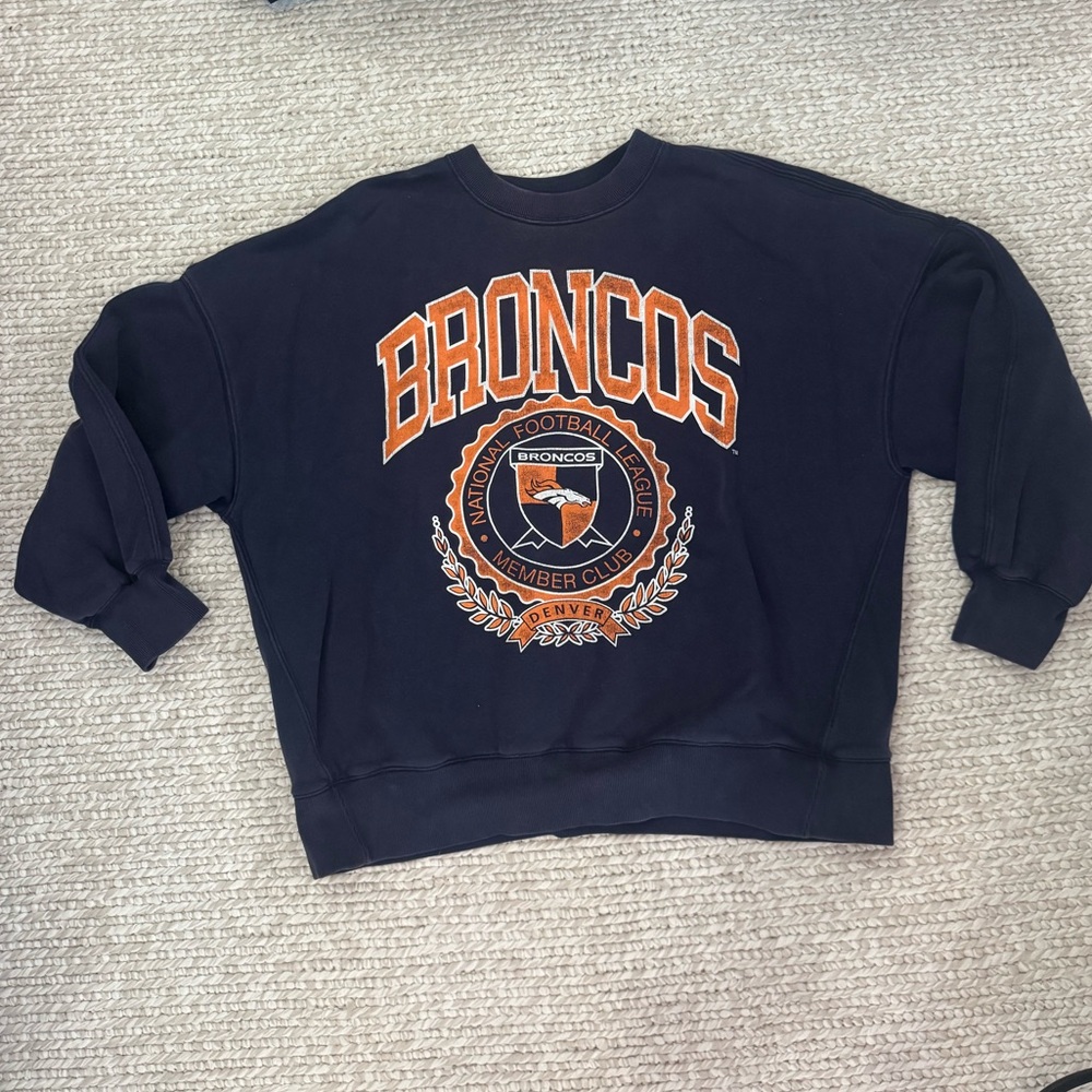 Abercrombie & Fitch Broncos NFL Crewneck